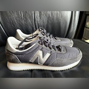 Women’s 720 New Balance Retro Gray and Silver Sneakers